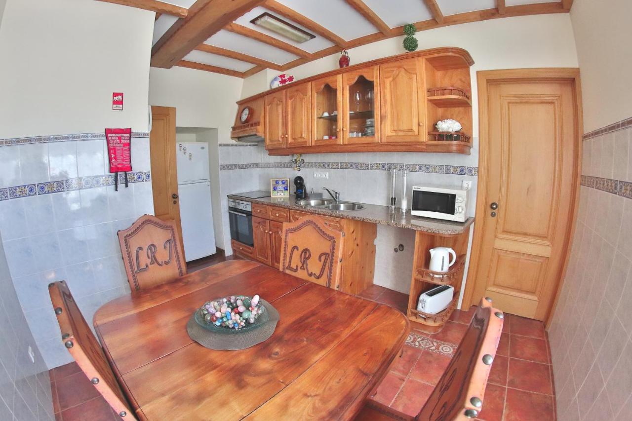 וילה פראנקה דו קמפו Apartamentos Francisco Martins מראה חיצוני תמונה